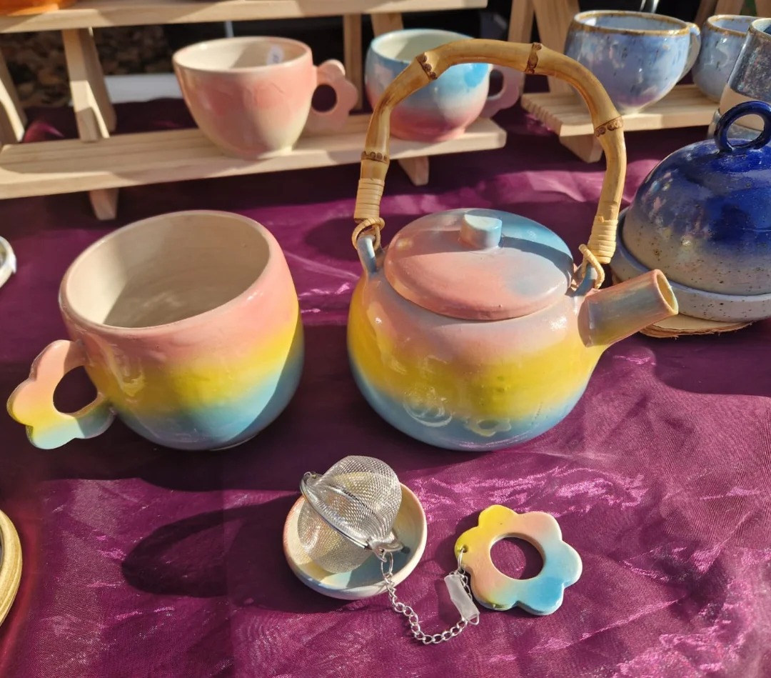 LOKATZA CERAMICS – ANDRÉA MUSTIGA