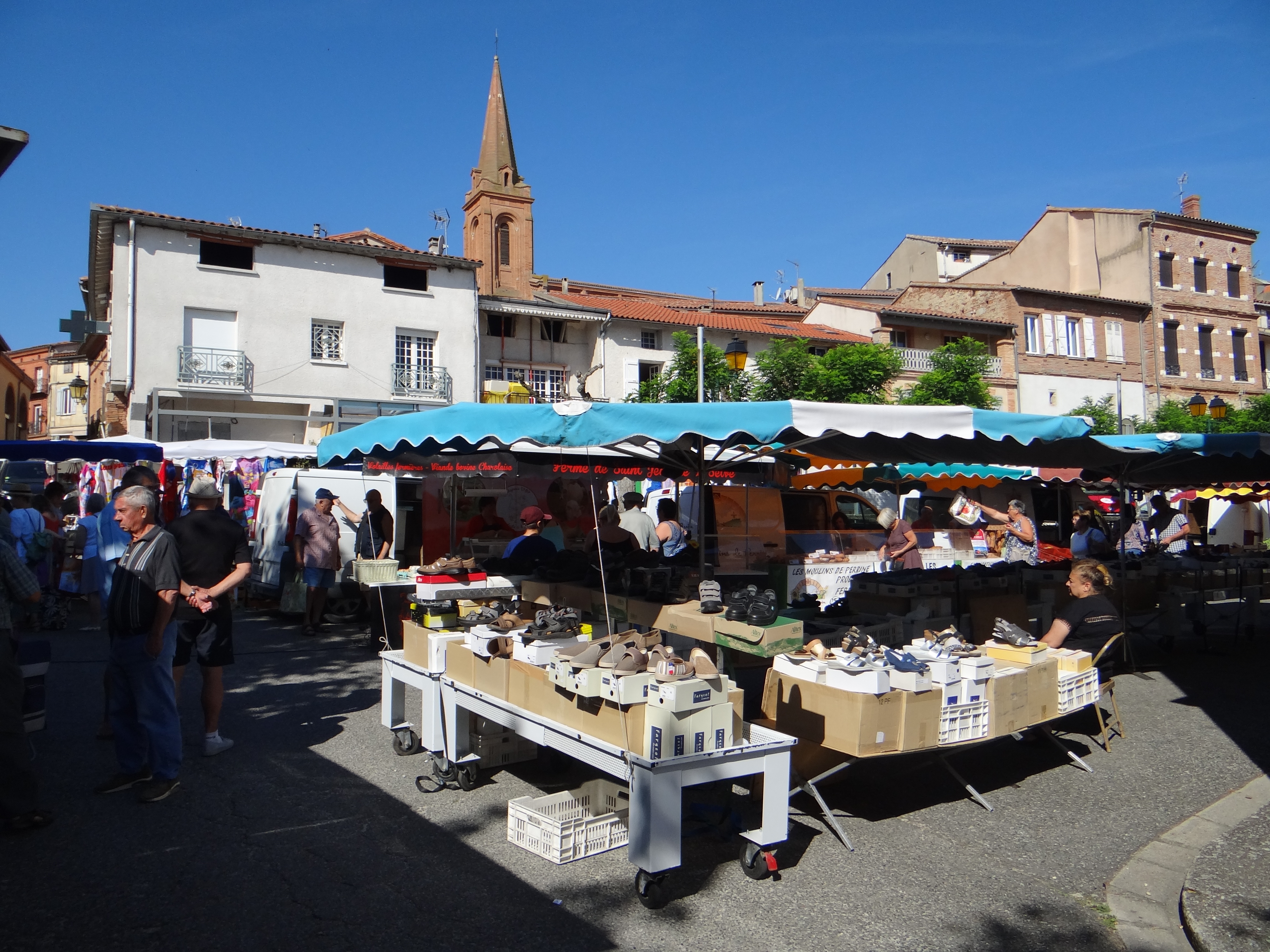 MARCHÉ DE PLEIN VENT A CARAMAN