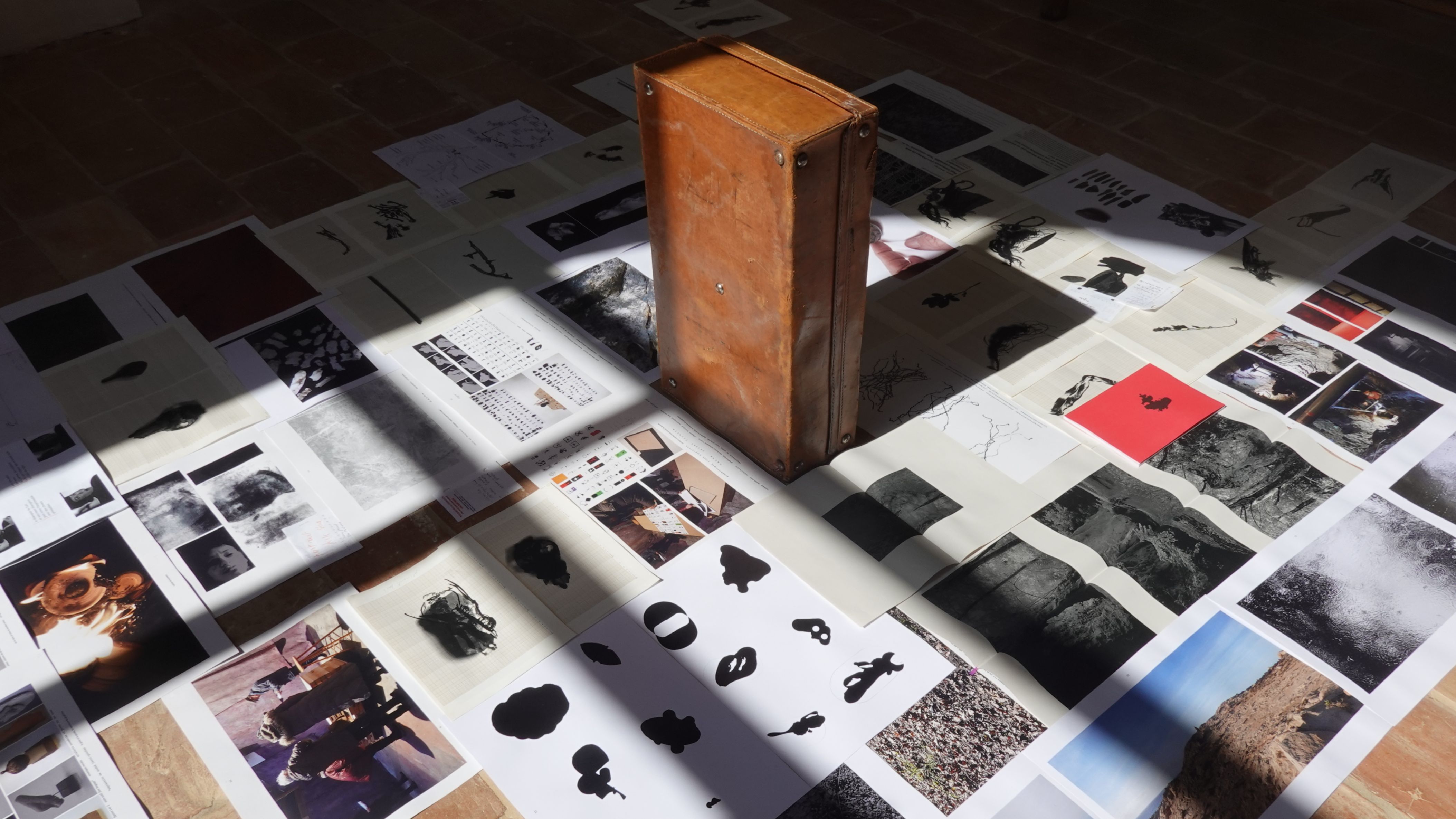EXPOSITION "DES BOUTS DU MONDE"