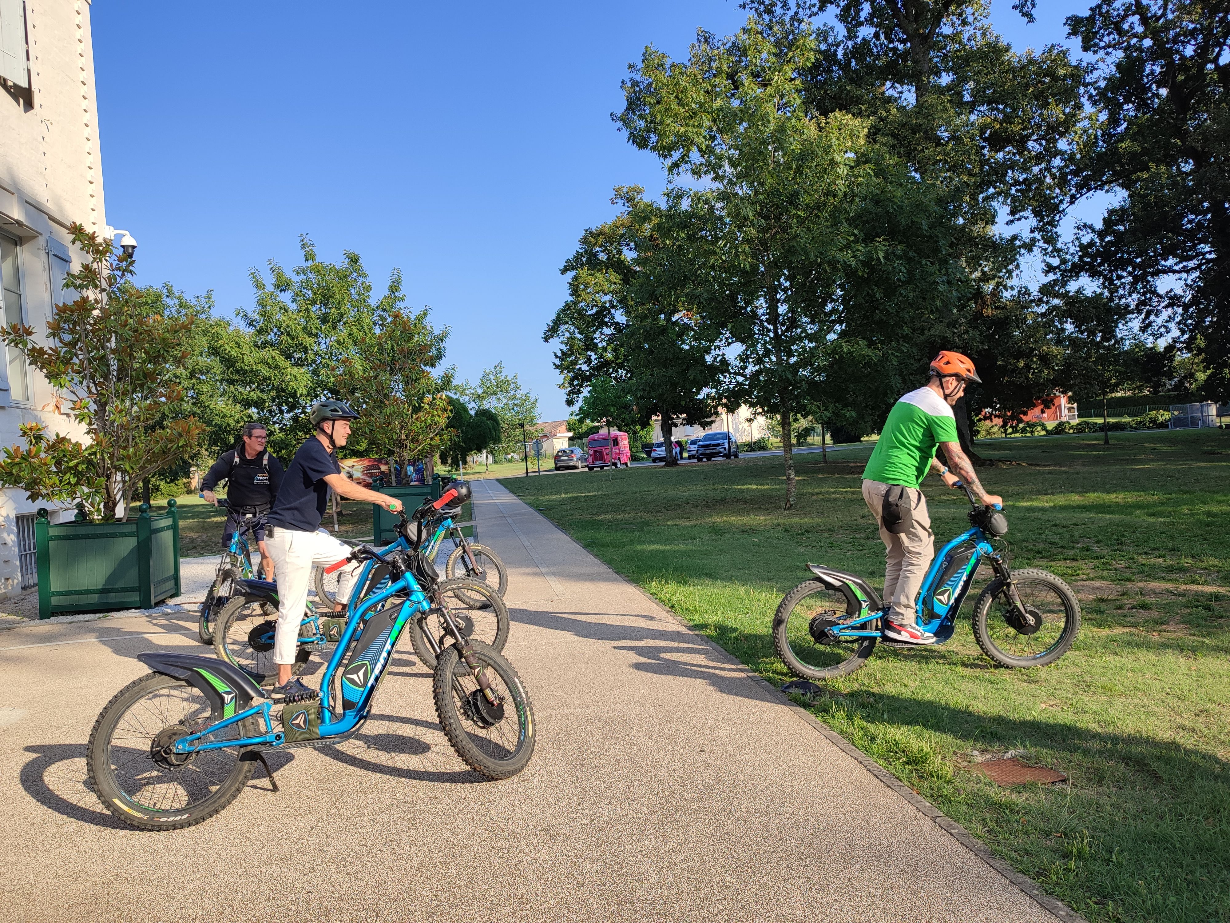 NOMAD'ETROTT, Fronton - photo 2