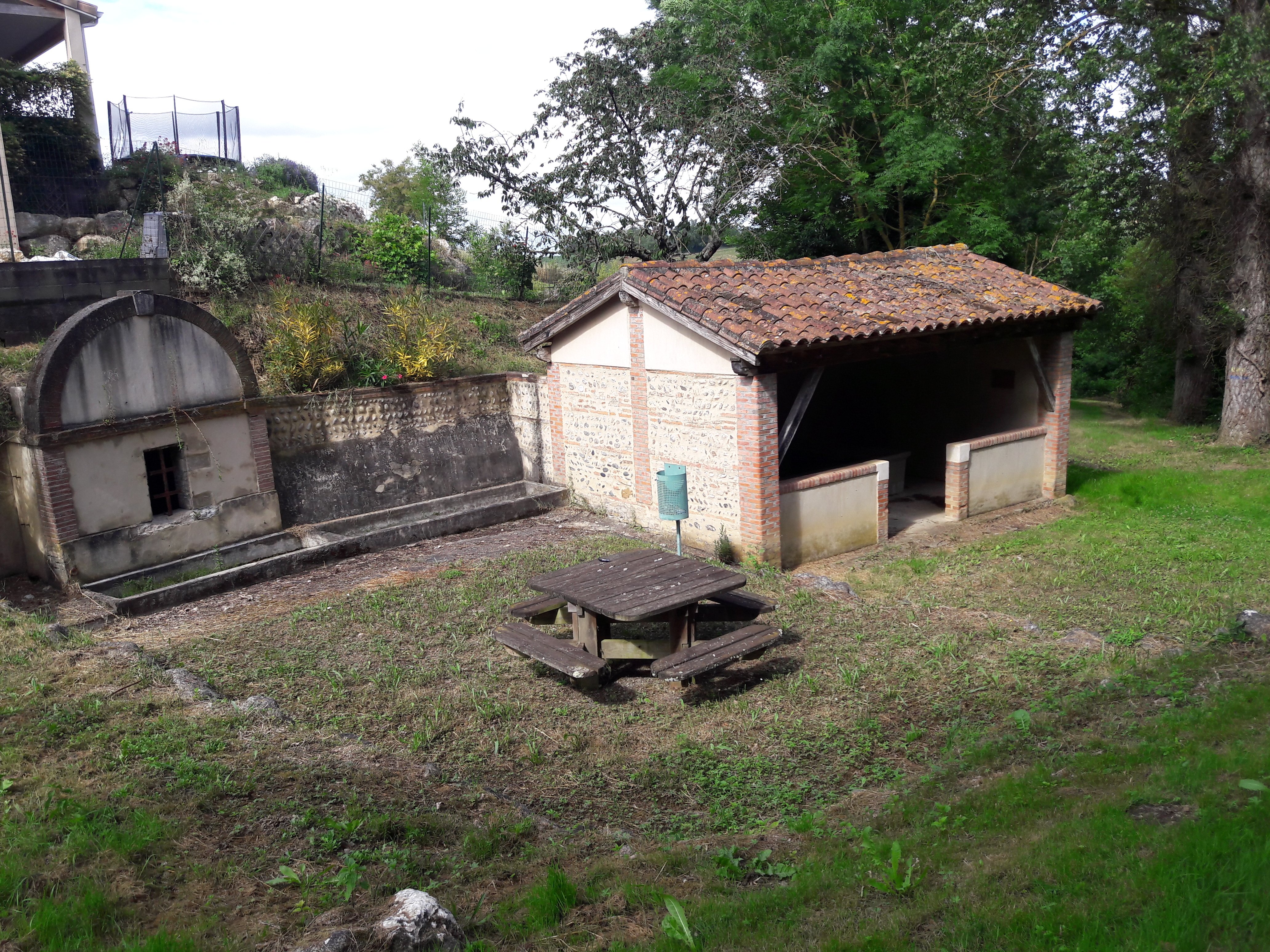 AIRE DU PIQUE-NIQUE DU LAVOIR, Lacaugne