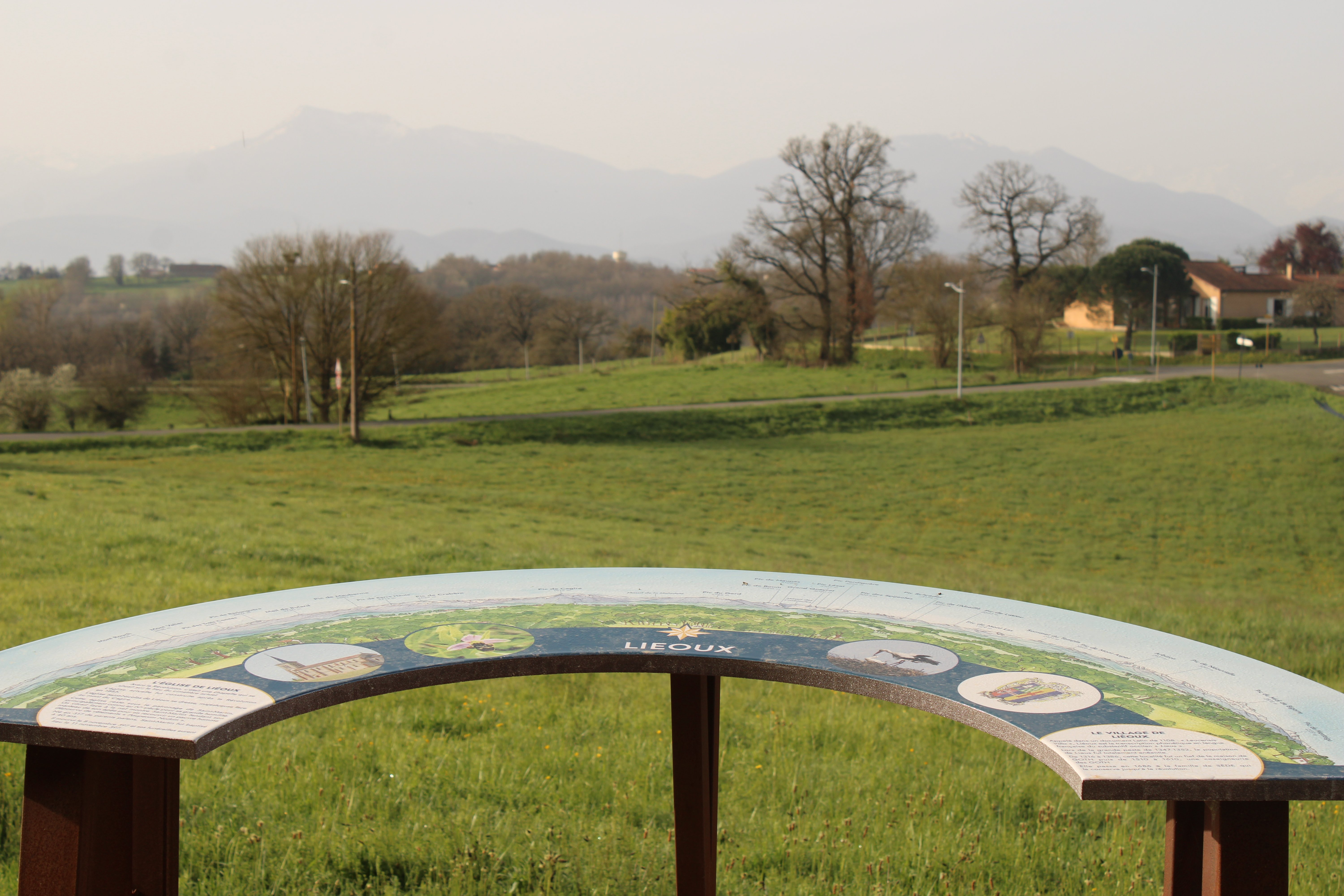 TABLE D'ORIENTATION EGLISE DE LIEOUX