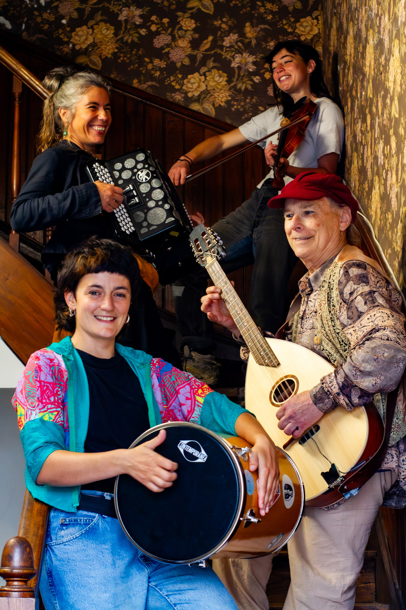 FESTIVAL PASSA-PÒRTS : CANTADA, REPAS GASCON, BAL