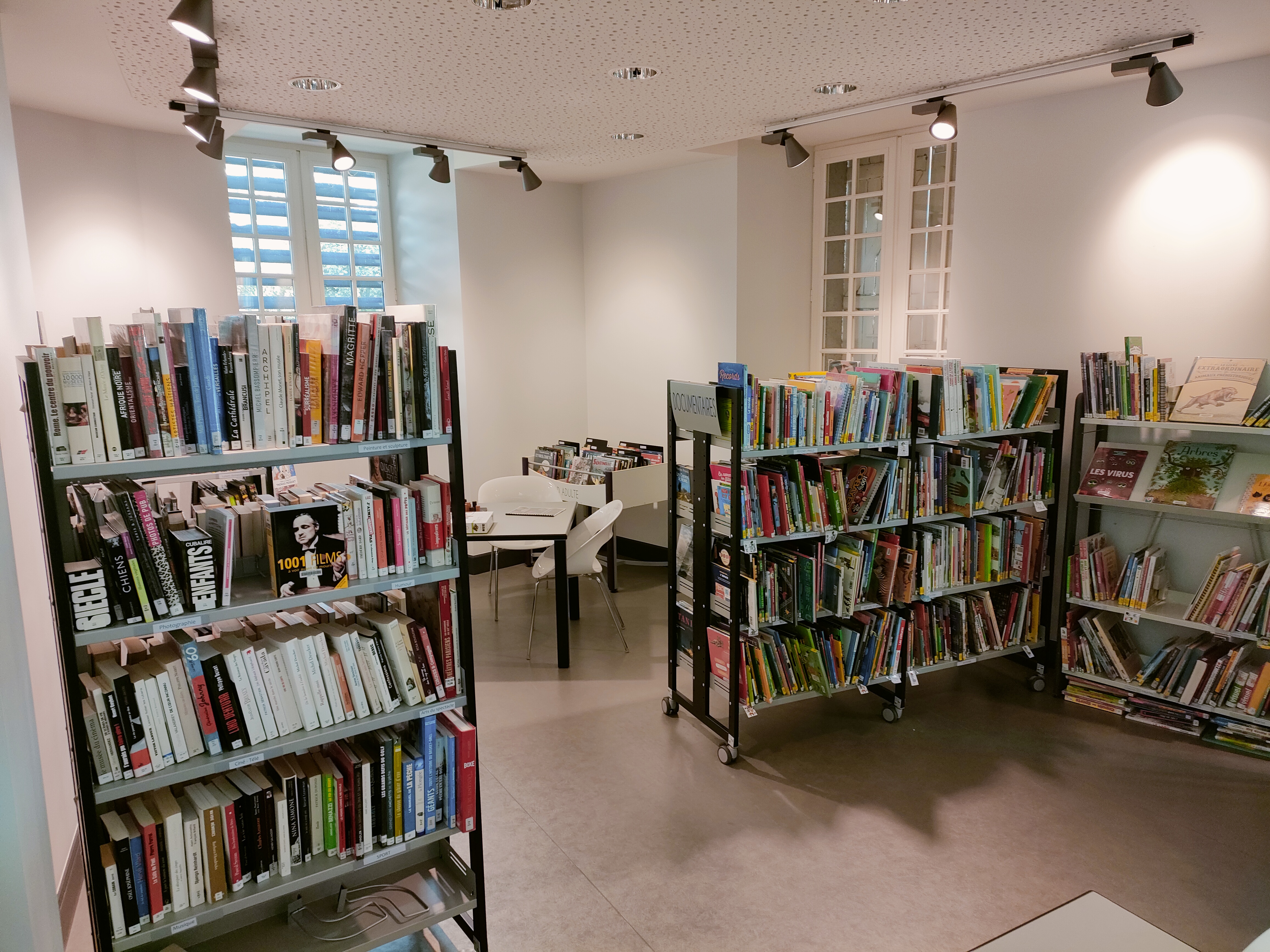 MEDIATHEQUE, Valentine - photo 2