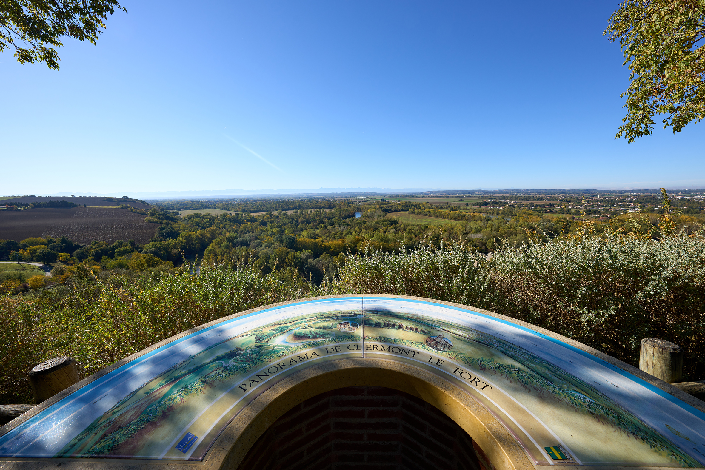 TABLE D'ORIENTATION DE CLERMONT-LE-FORT, Clermont-le-Fort - photo 2