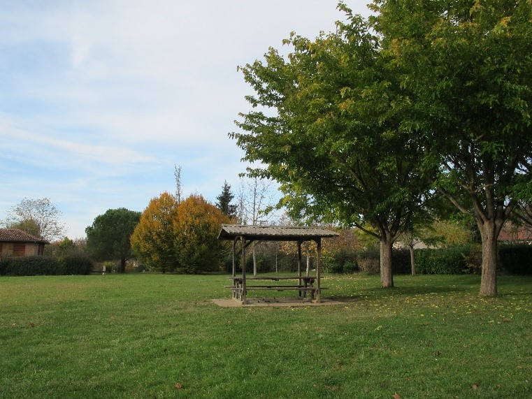 AIRE DE PIQUE-NIQUE DU COULOUME