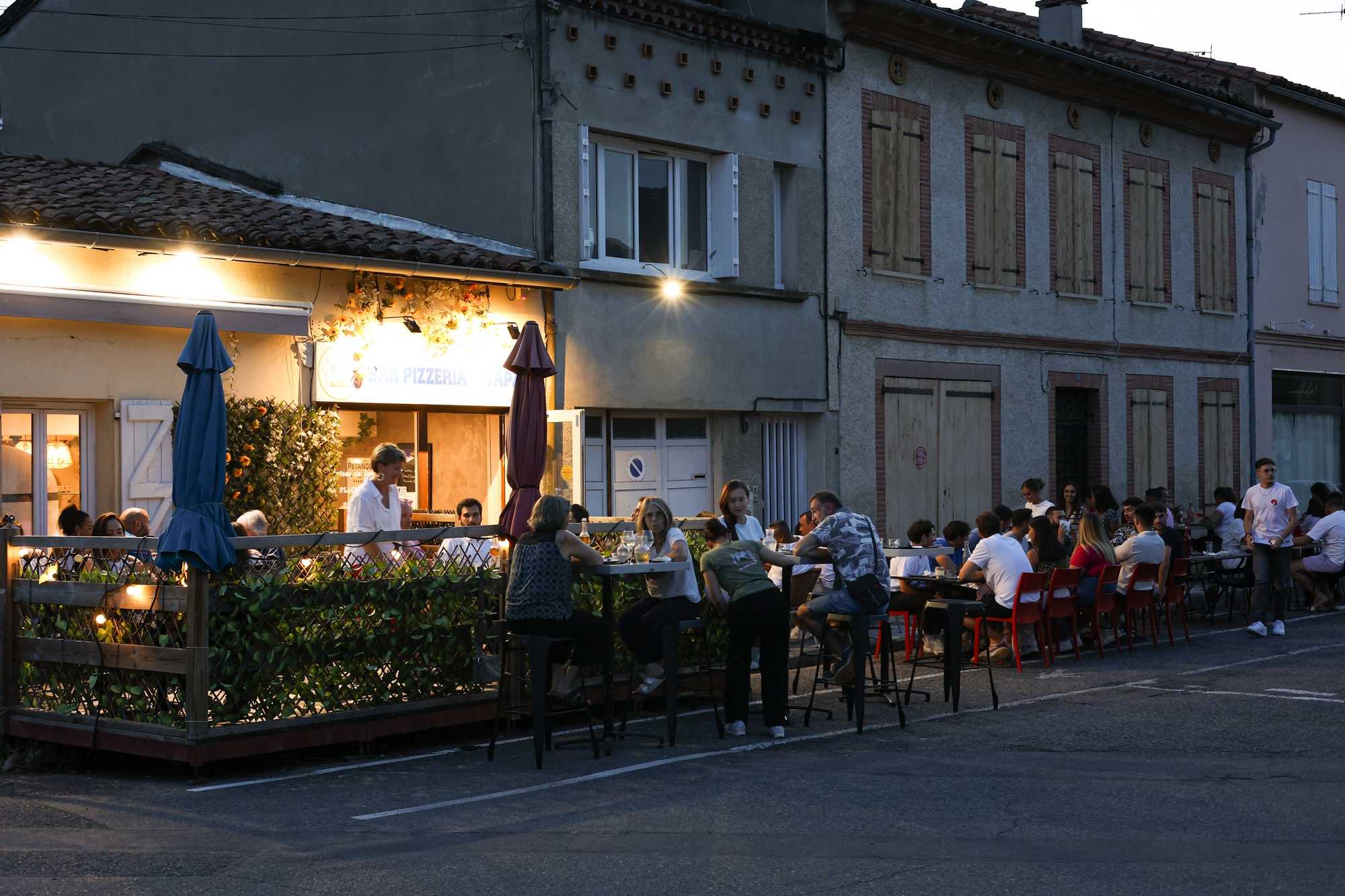 PIZZERIA AU TELO, Fronton