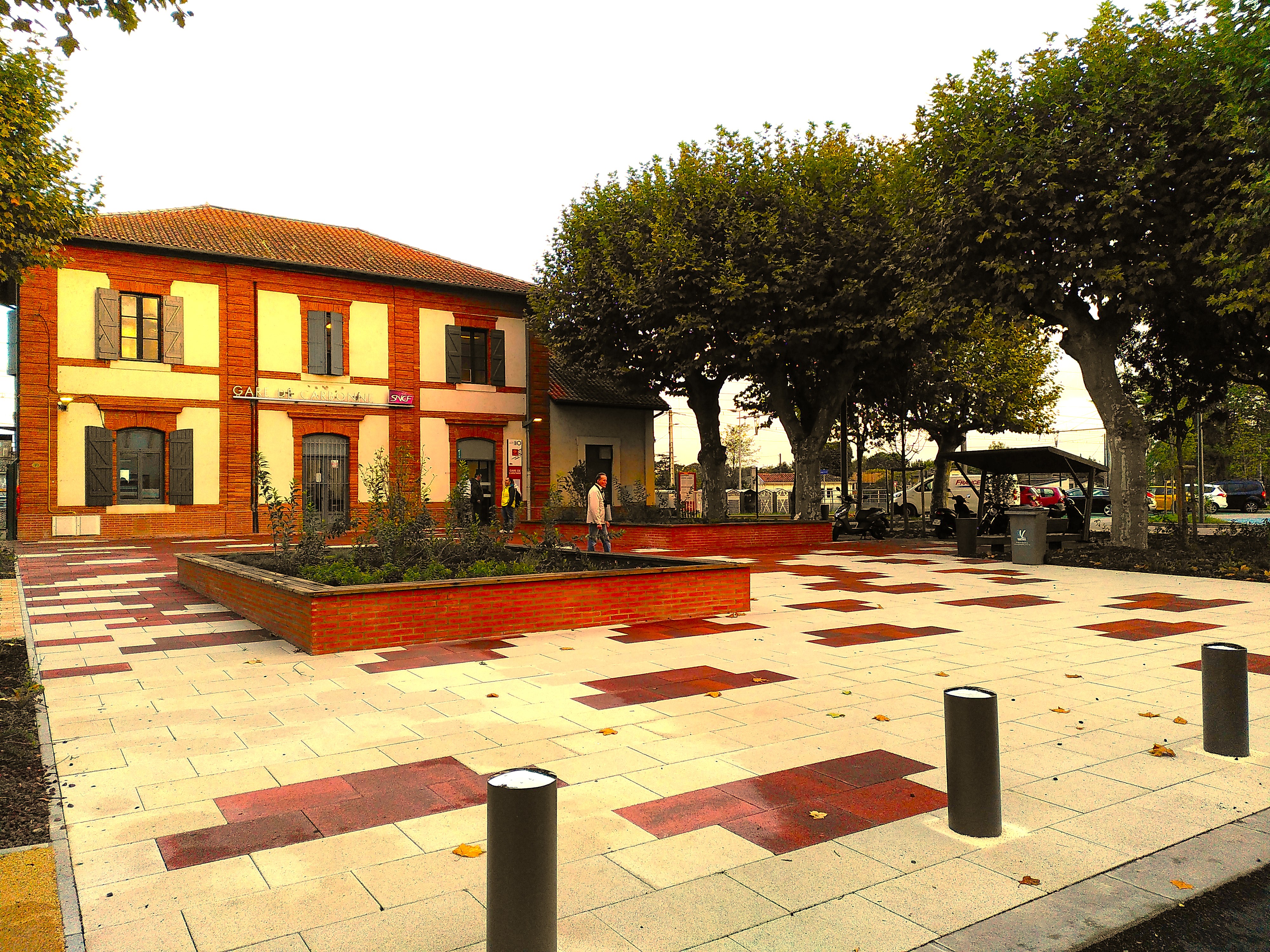 GARE SNCF DE CARBONNE