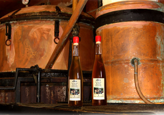 DISTILLERIE COMBES