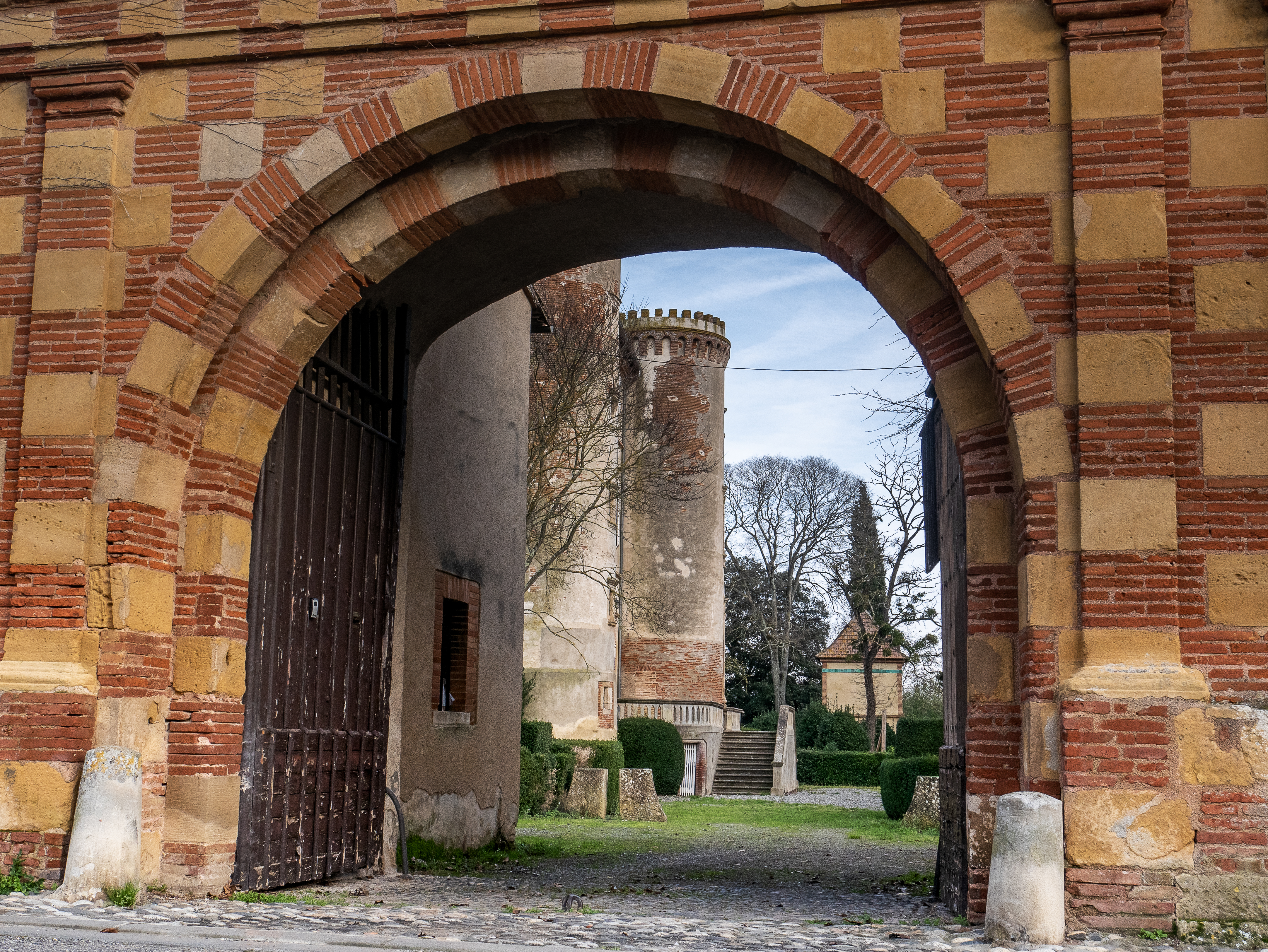 CHATEAU DE LONGAGES-COMMINGES, Longages