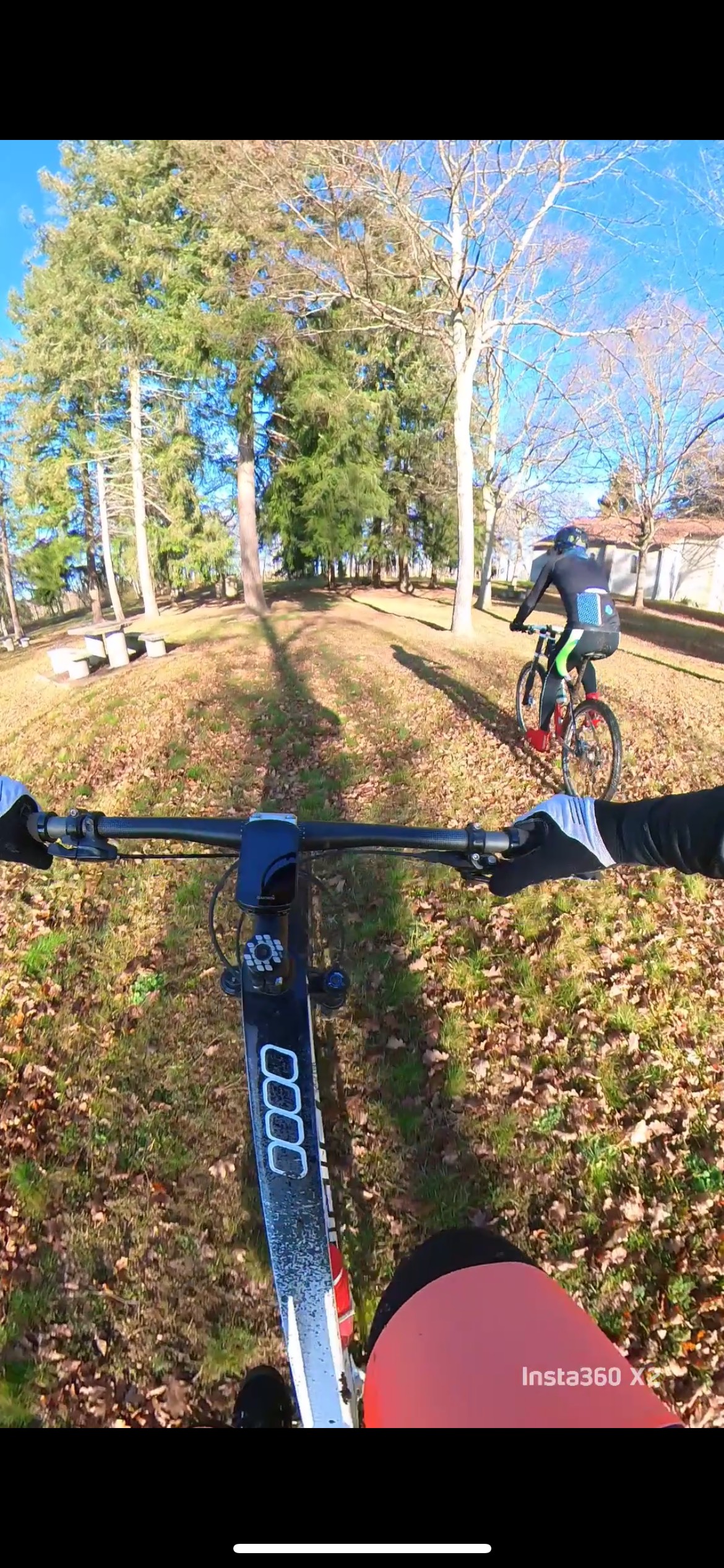 DOUBLE TRACK COMMINGES