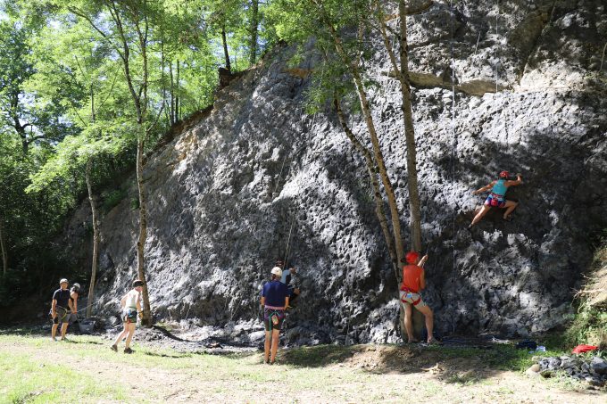 ESCALADE : SORTIE FALAISE ET PARCOURS  AVENTURE (1/1)