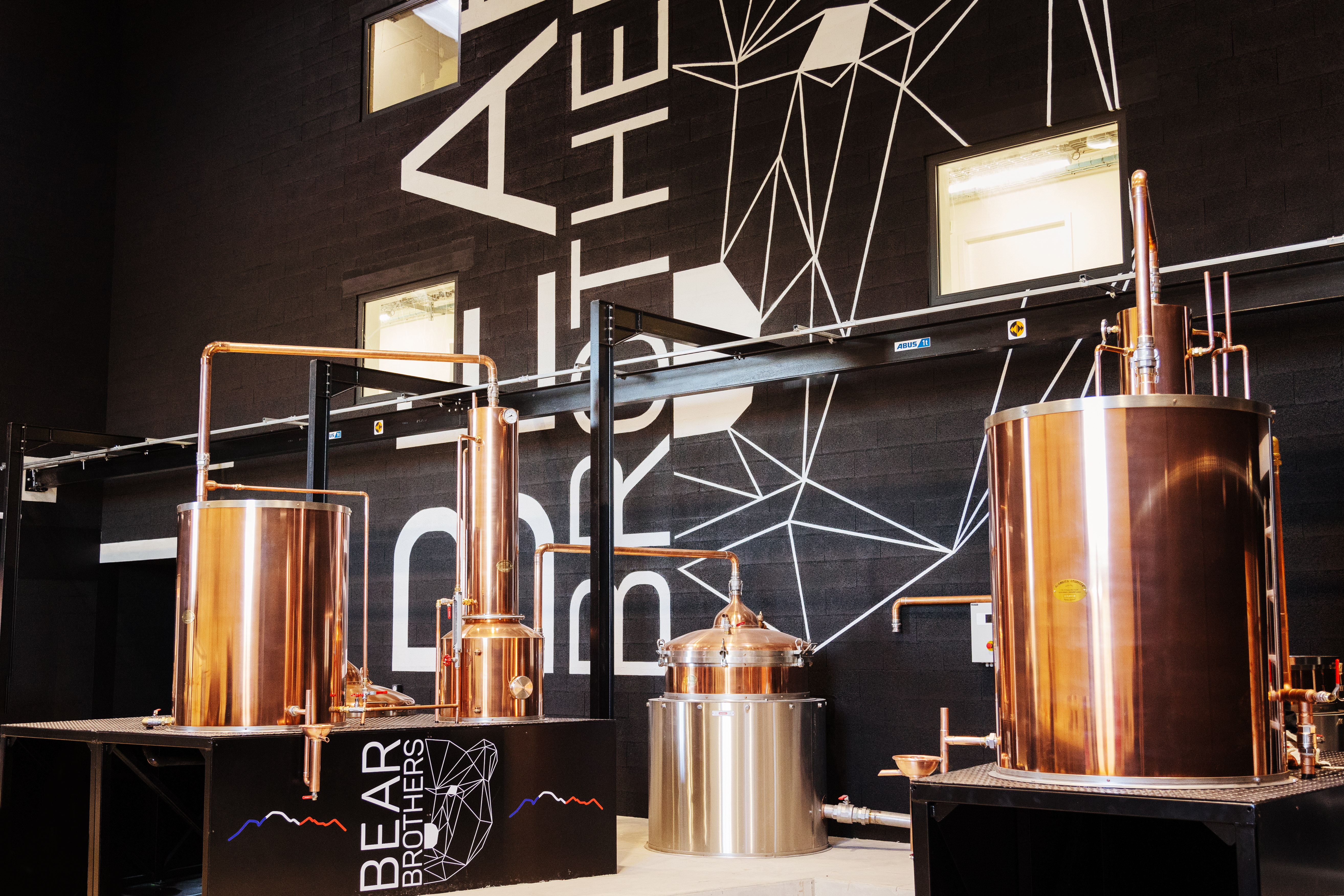 DISTILLERIE BEAR BROTHERS