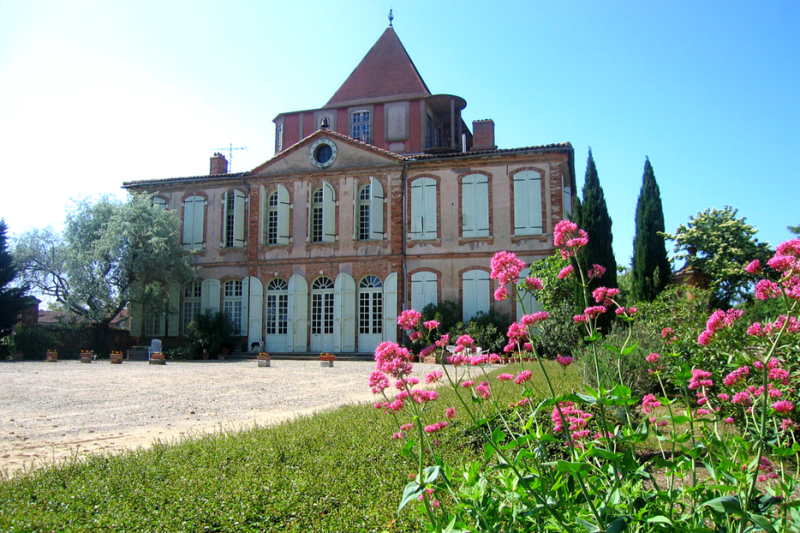 UN SOIR AU CHÂTEAU DE LARRA