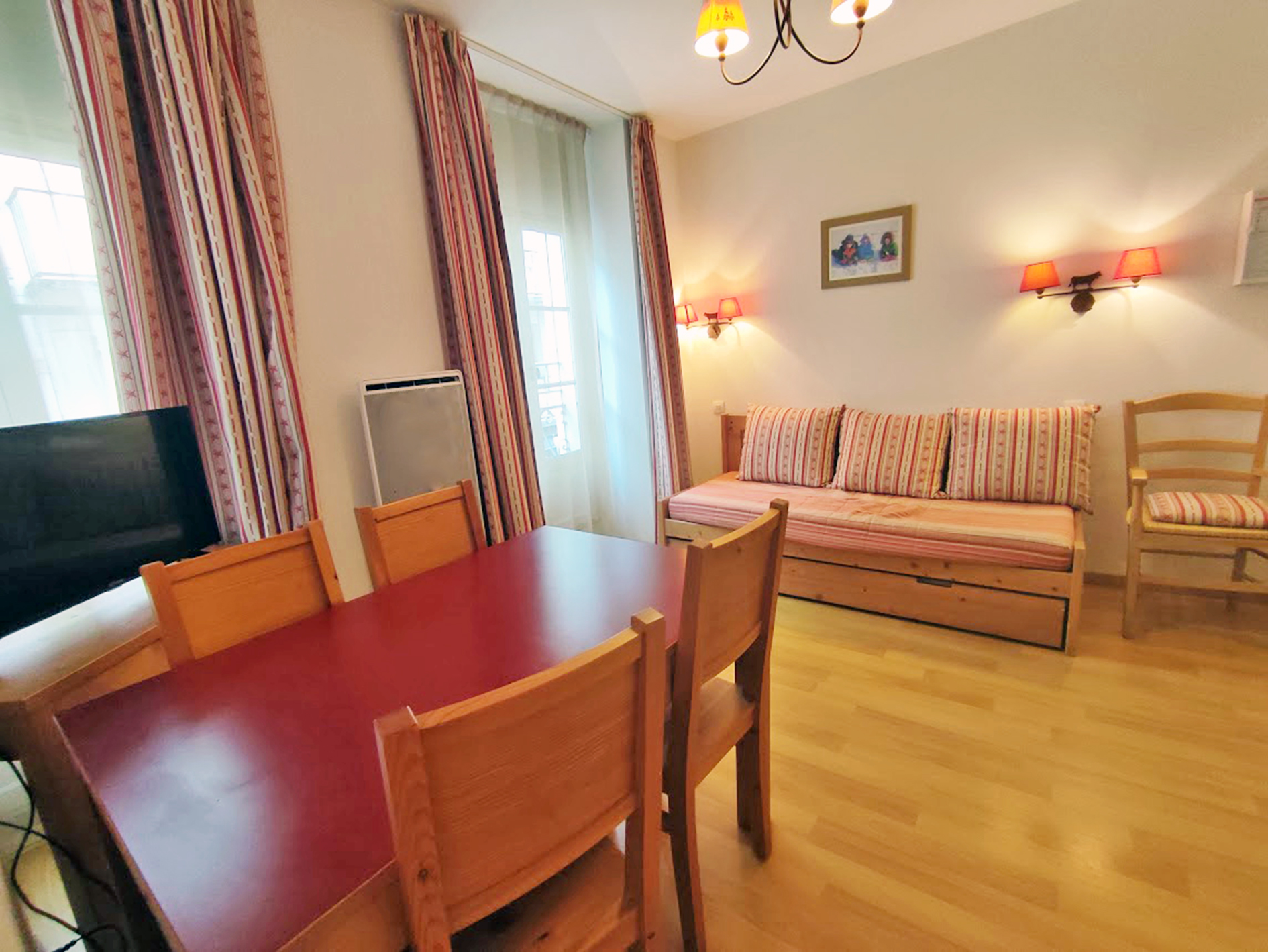 VAL DE JADE - APPARTEMENT T2 OO
