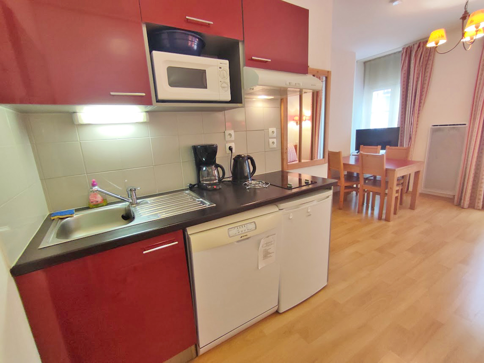VAL DE JADE - APPARTEMENT T2 OO