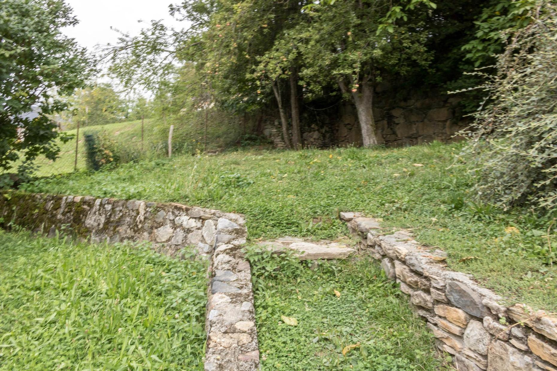 PRÈS DE L'EGLISE, Garin - photo 92