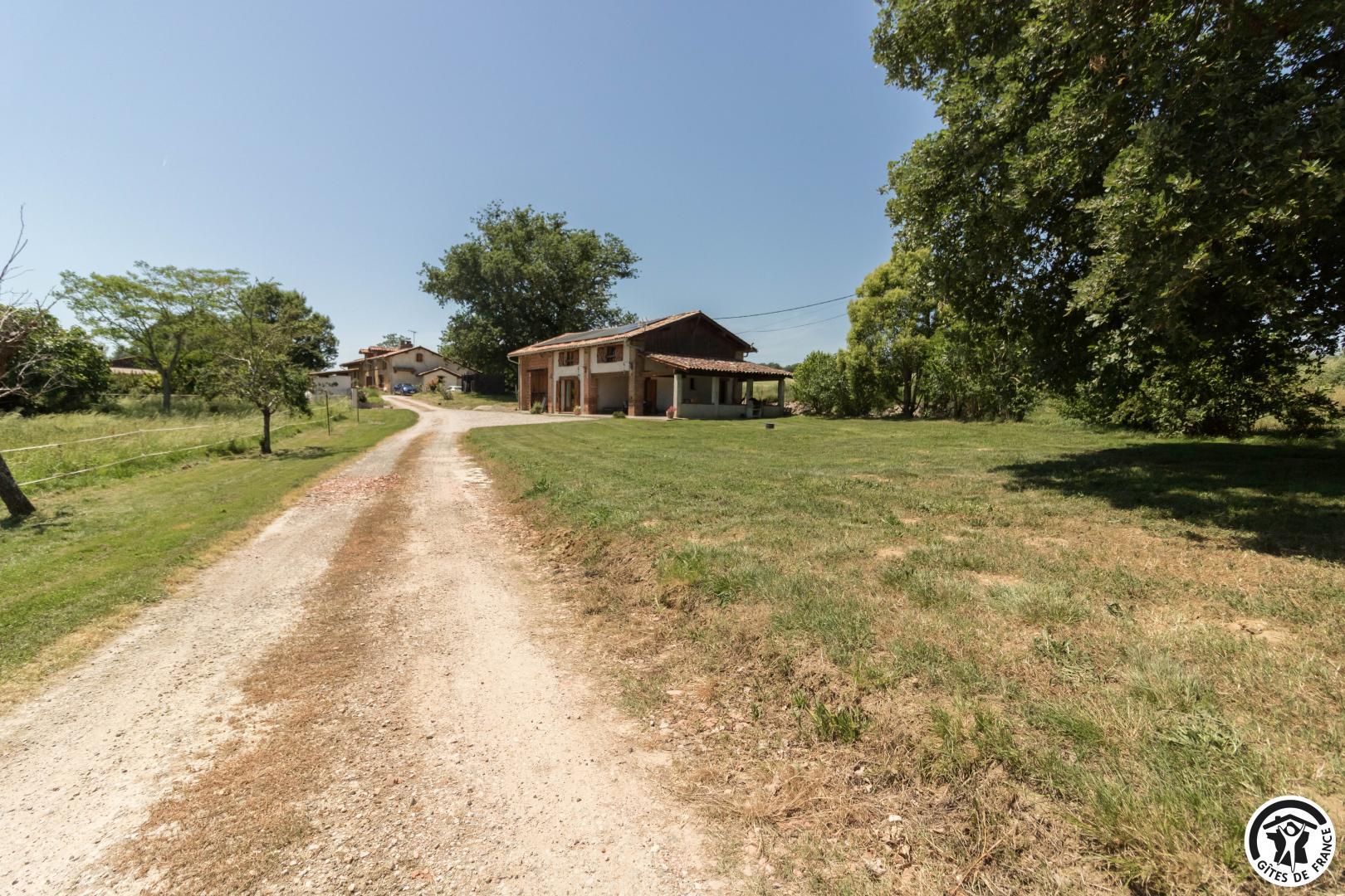 LA FERME DE MENOUN — photo 3