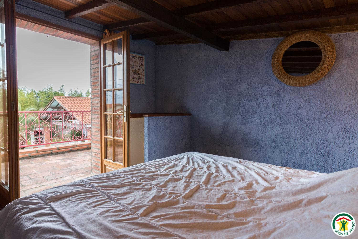 AU VILLAGE - photo 4