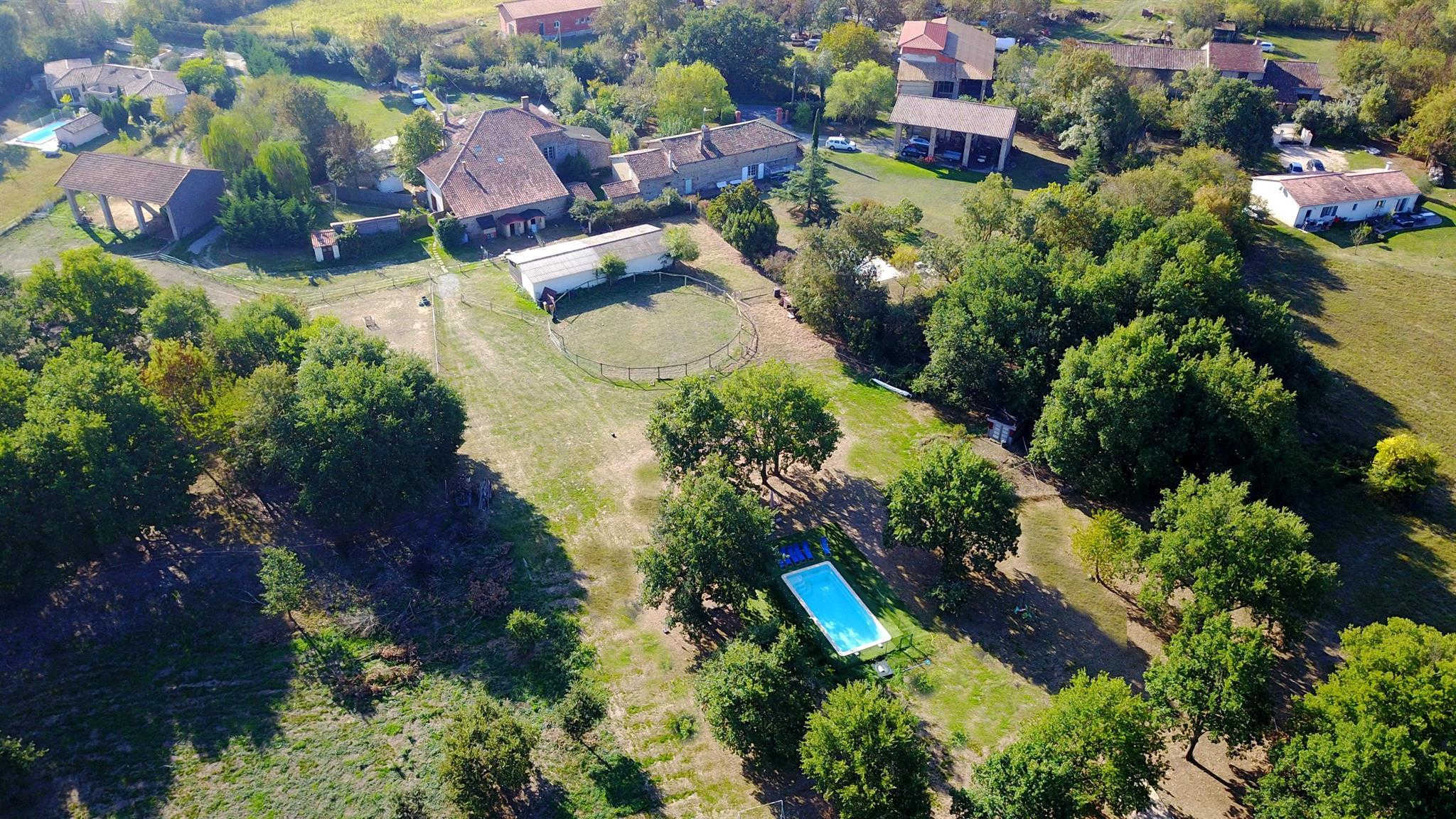 GÎTE DES CYPRÈS
