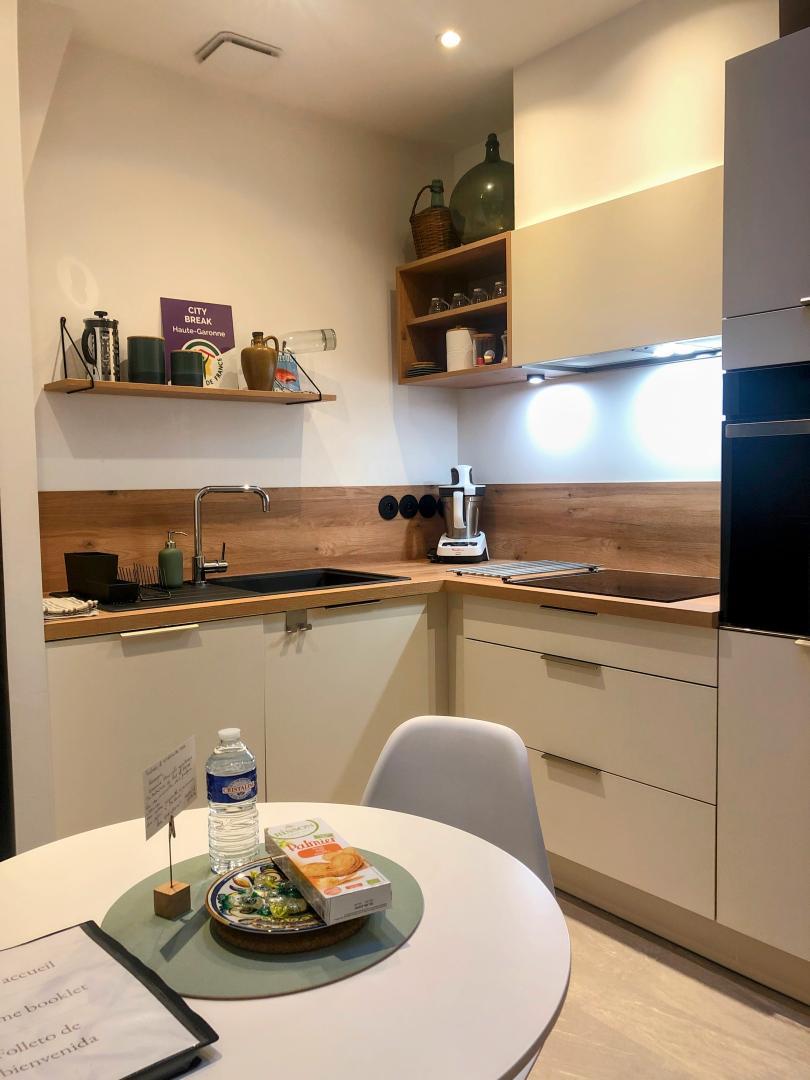 ELÉGANT APPARTEMENT URBAIN AVEC PARKING : EXPLOREZ LA VILLE À PIED!, Toulouse - photo 271