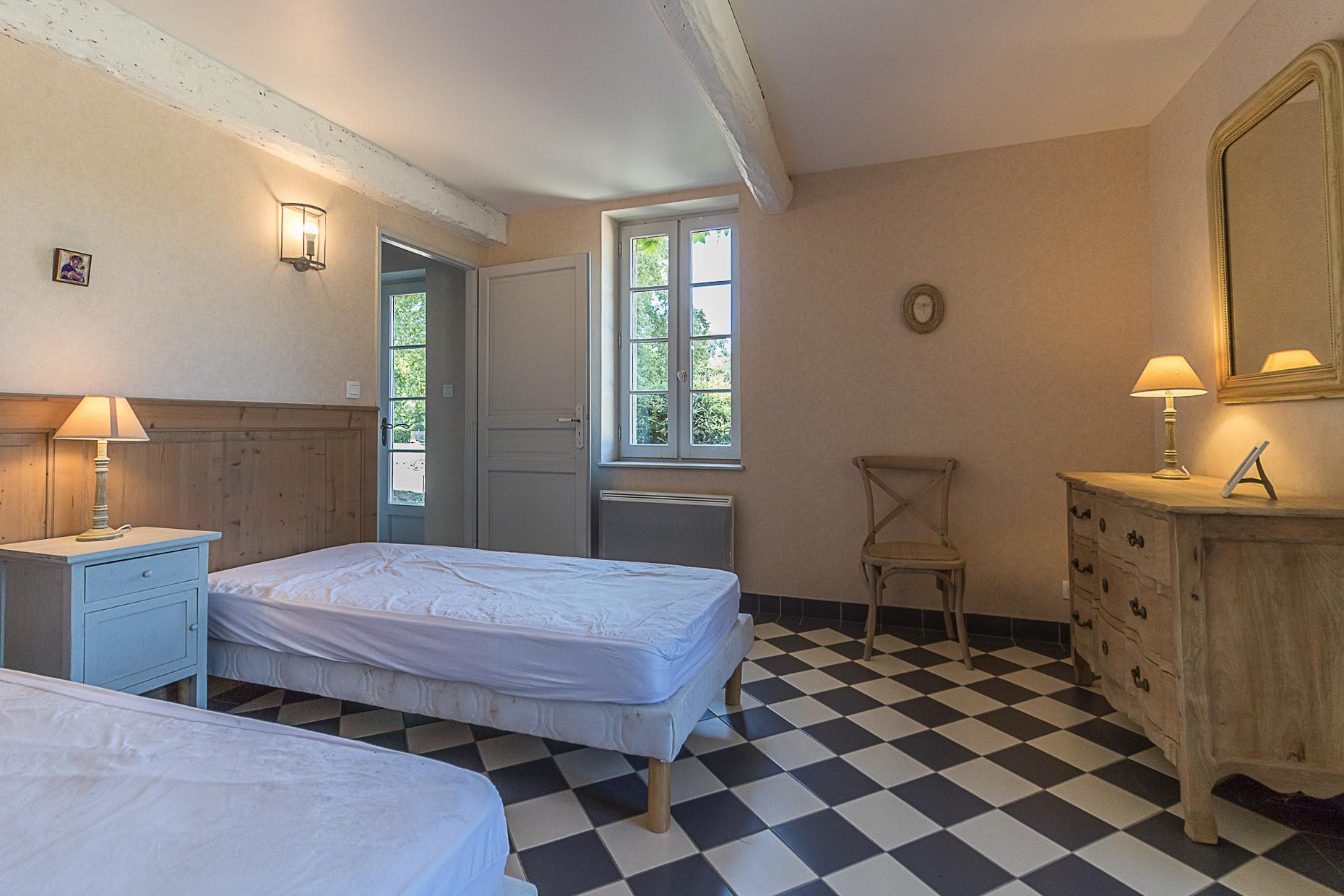 LA MAISON DES CHAMPS - photo 2