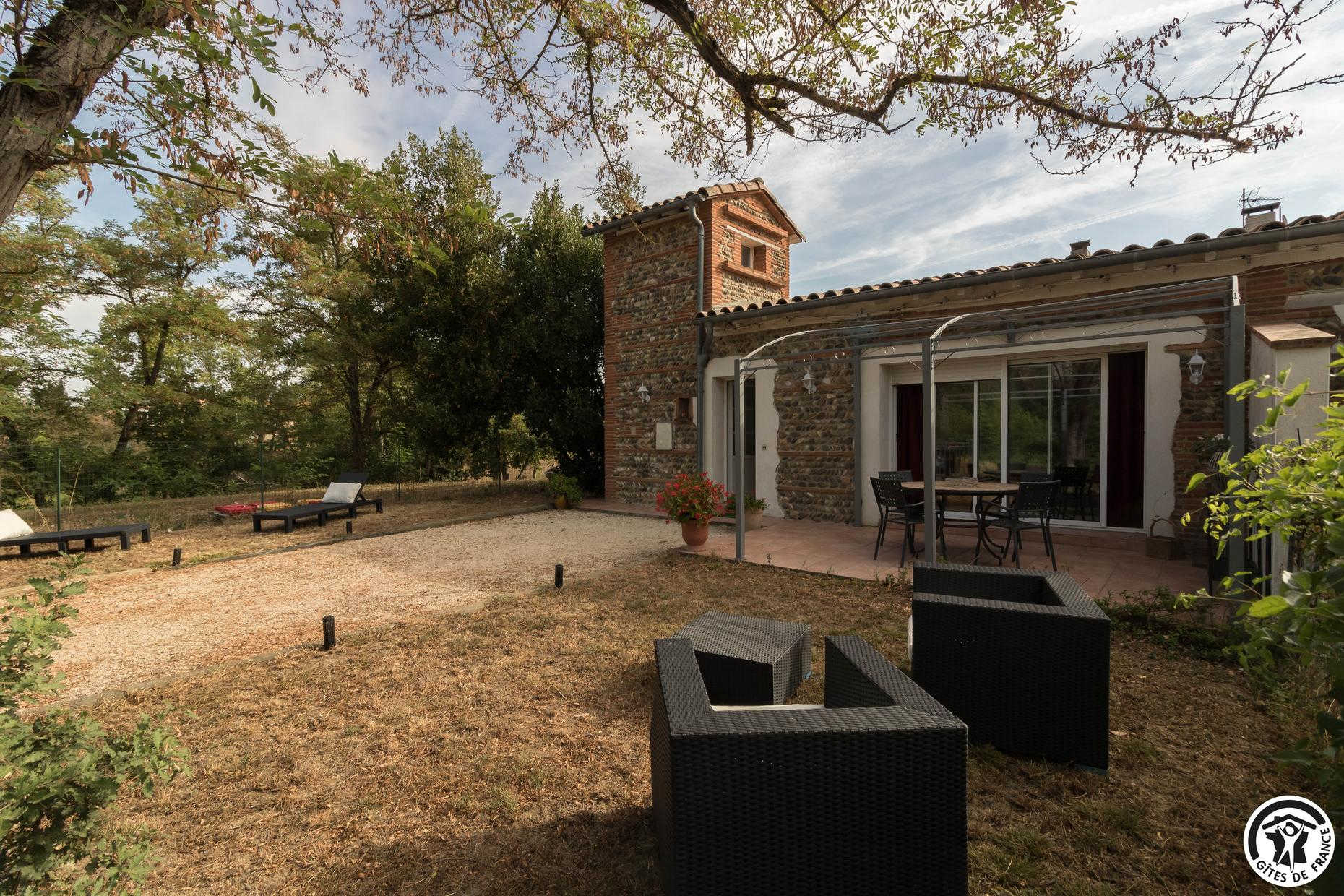 LE PIGEONNIER DE LA RIVIÈRE