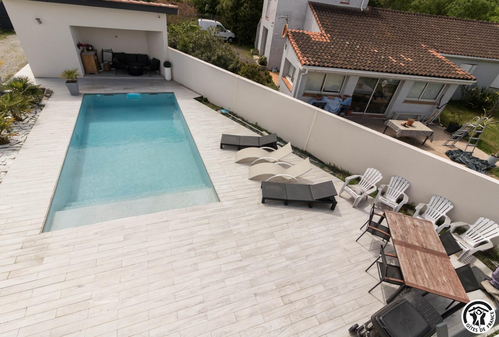 LA VILLA - PISCINE ET JACUZZI, Merville - photo 162