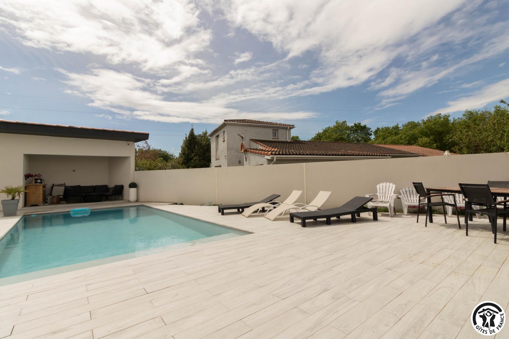 LA VILLA - PISCINE ET JACUZZI, Merville - photo 171