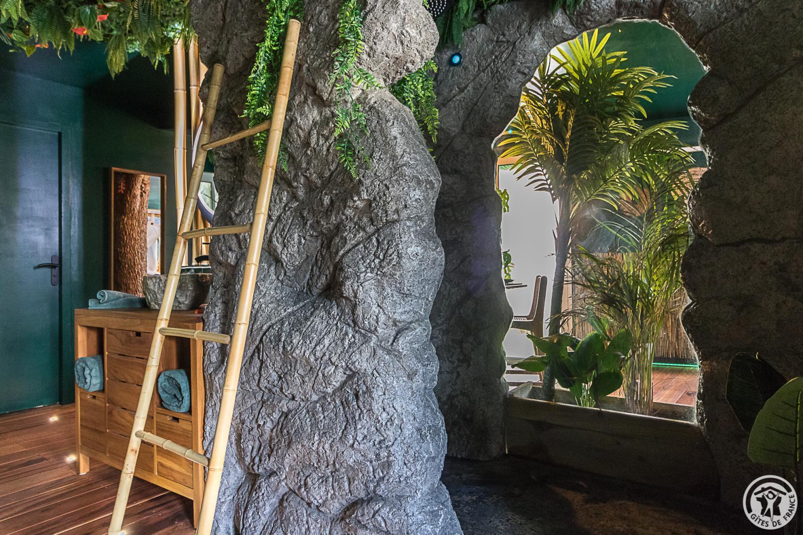 JUNGLE LOVE ROOM, Toulouse - photo 147