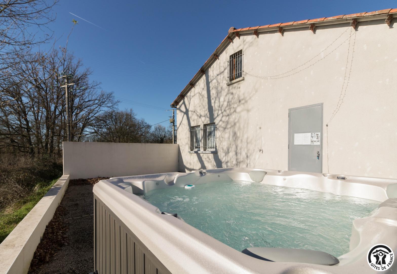 CHEZ HUBELISE, Sepx - photo 394