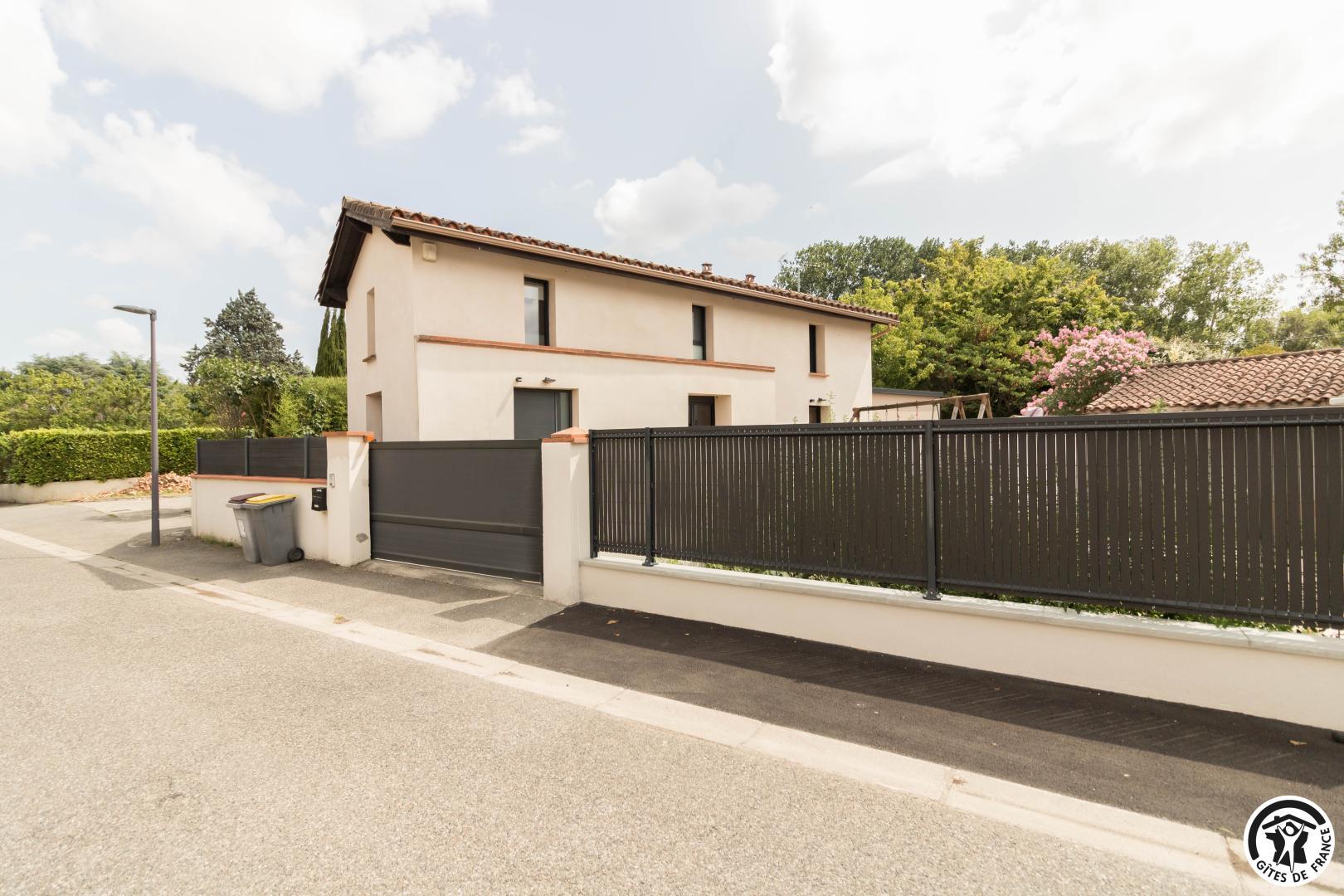 LE CLOS DE BLAGNAC, DIAGOMICS GUESTHOUSE, Blagnac - photo 328