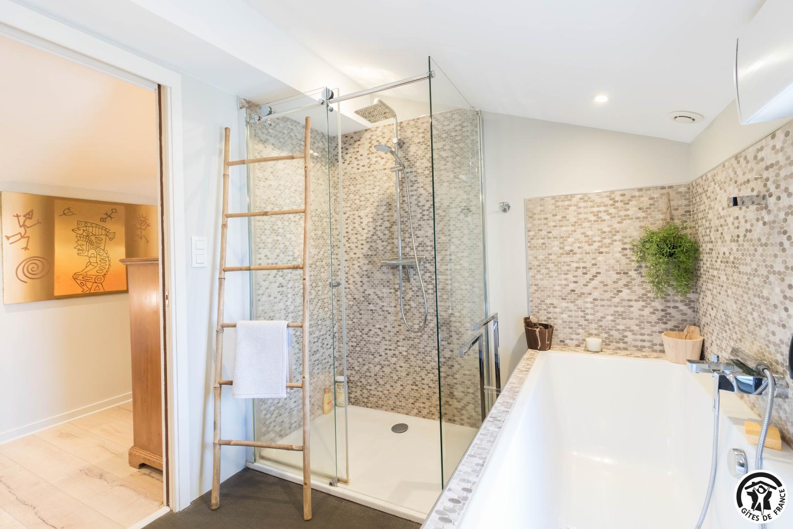 LE CLOS DE BLAGNAC, DIAGOMICS GUESTHOUSE, Blagnac - photo 348