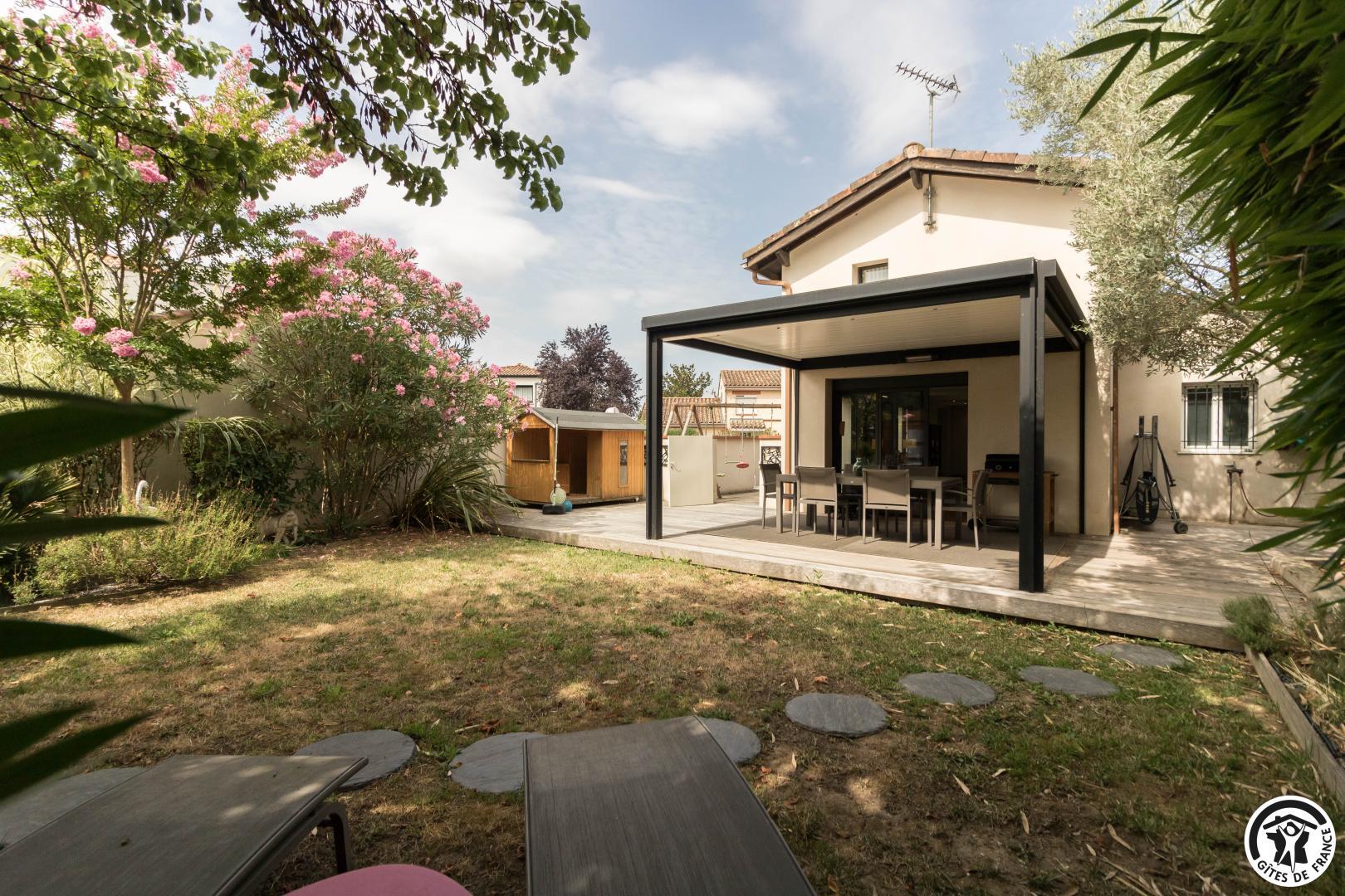 LE CLOS DE BLAGNAC, DIAGOMICS GUESTHOUSE