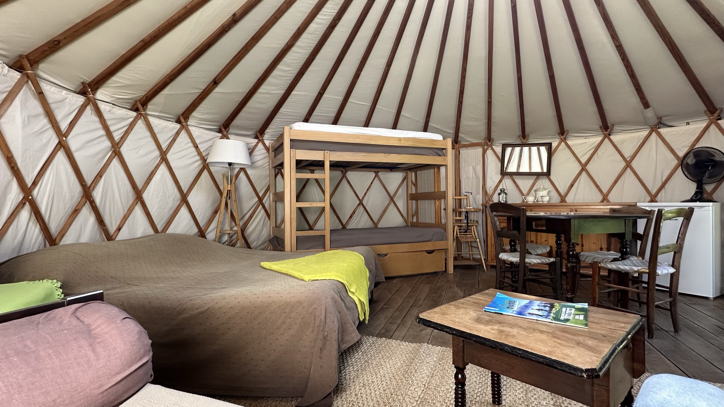 LA FERME D'OULAN BAT - CAMP DE YOURTES