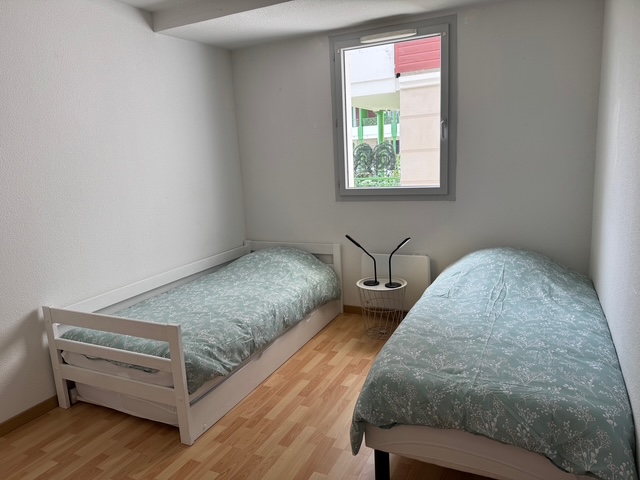 APPARTEMENT AVEC PARKING PRIVE - photo 3