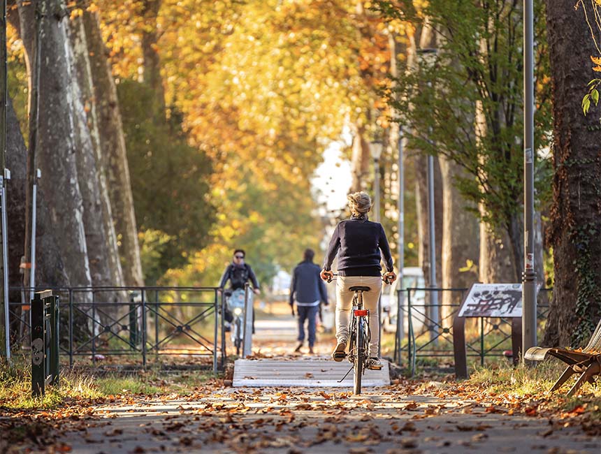 BICYCLING ACTIVITIES TOULOUSE METROPOLE Sightseeing tours Toulouse Tourisme