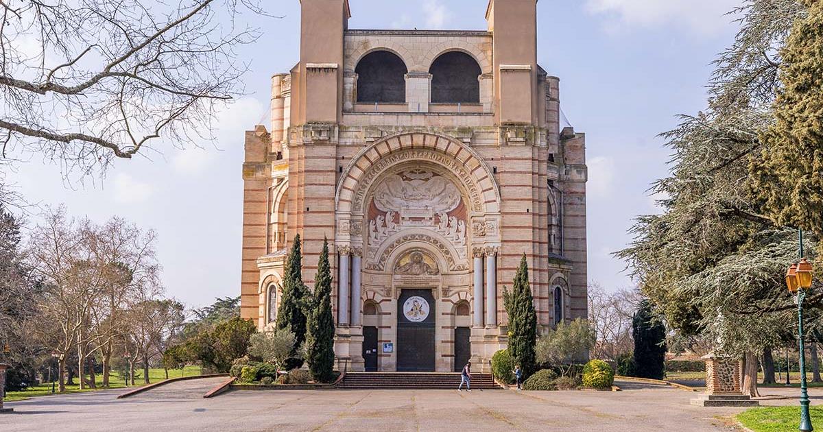 SAINTE GERMAINE BASILICA Historical sites and monuments Toulouse