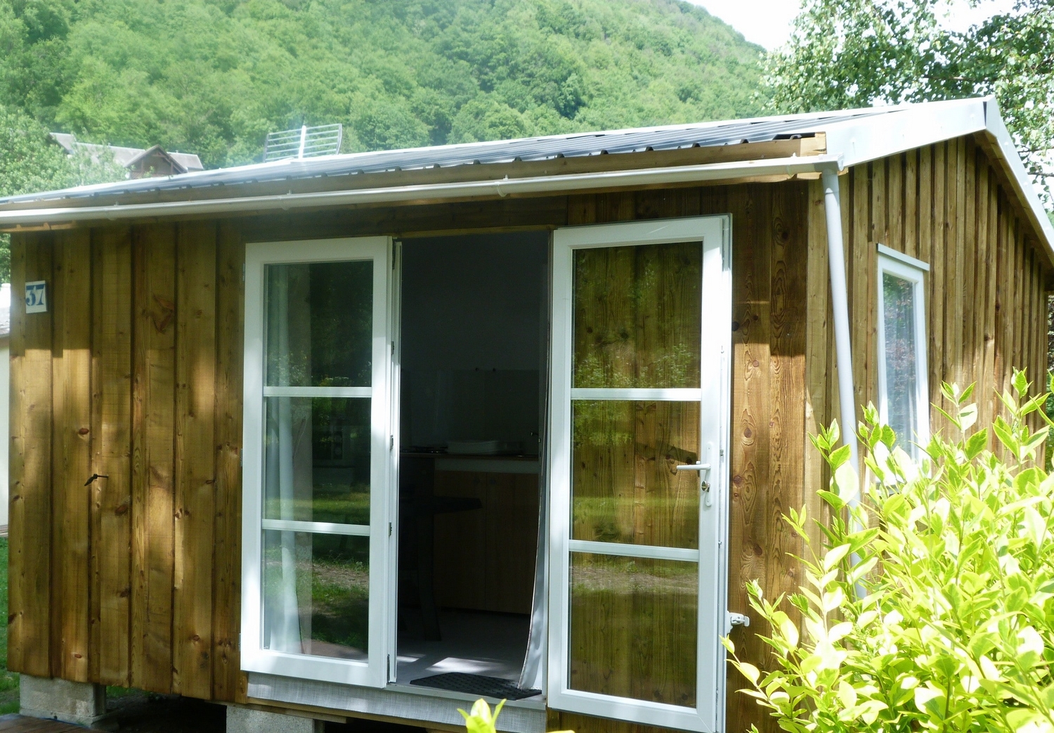 CAMPING CHANTECLER - BAGNERES-DE-LUCHON - Graded campsite,