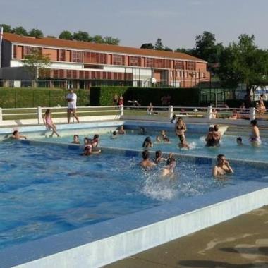 PISCINE VERFEIL
