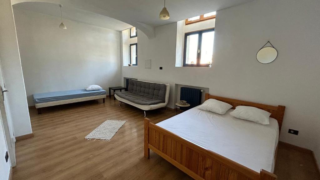 MAISON & PISCINE AU COEUR D'UN DOMAINE DE 7HA, Montlaur - photo 3