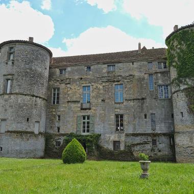 CHATEAU ET PARC DE LOUBENS LAURAGAIS