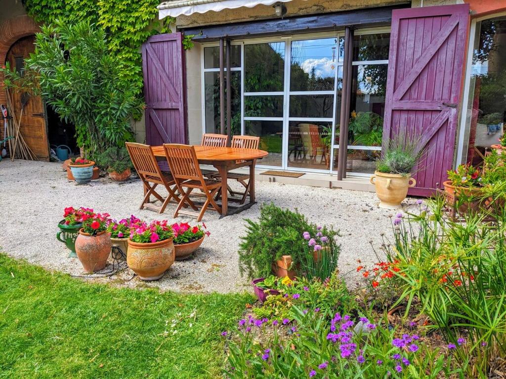 BELLE MAISON DE VILLAGE