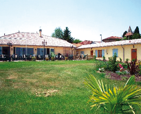 Extérieur Jeanne Fermière RIOLAS RN - CHEZ JEANNE LA FERMIERE