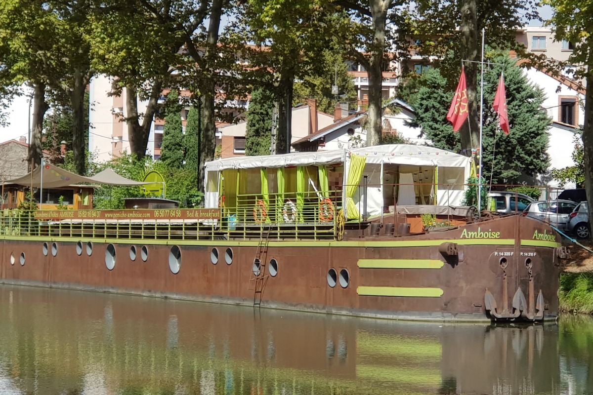 HAUTEGARONNE, TOULOUSE PÉNICHE AMBOISE, UNUSUAL ON THE