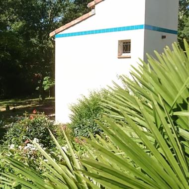 CHAMBRE D'HOTES DE CHARME AVEC PISCINE 