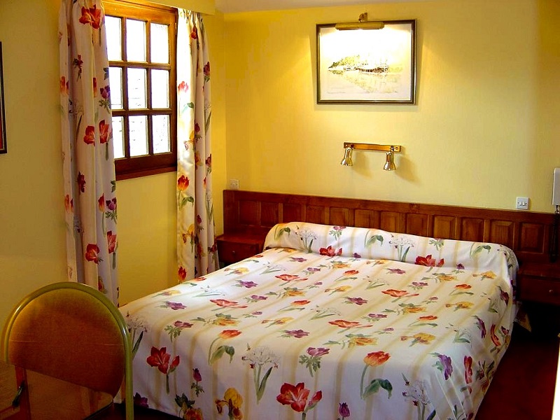 Hotel_de_Le_Ratelier-Montaigut-Sur-Save (12), MONTAIGUT-SUR-SAVE