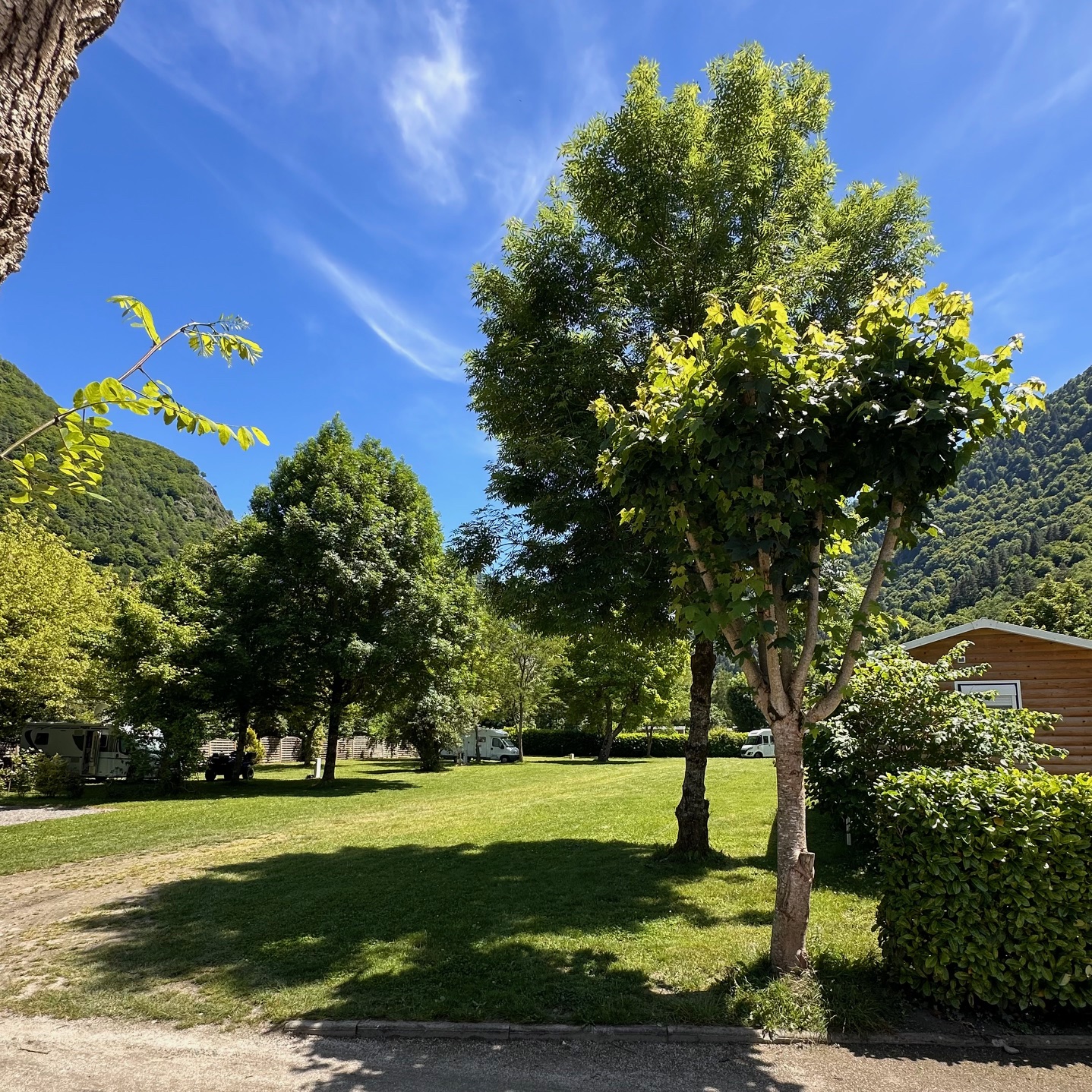 CAMPING AU FIL DE L'OO