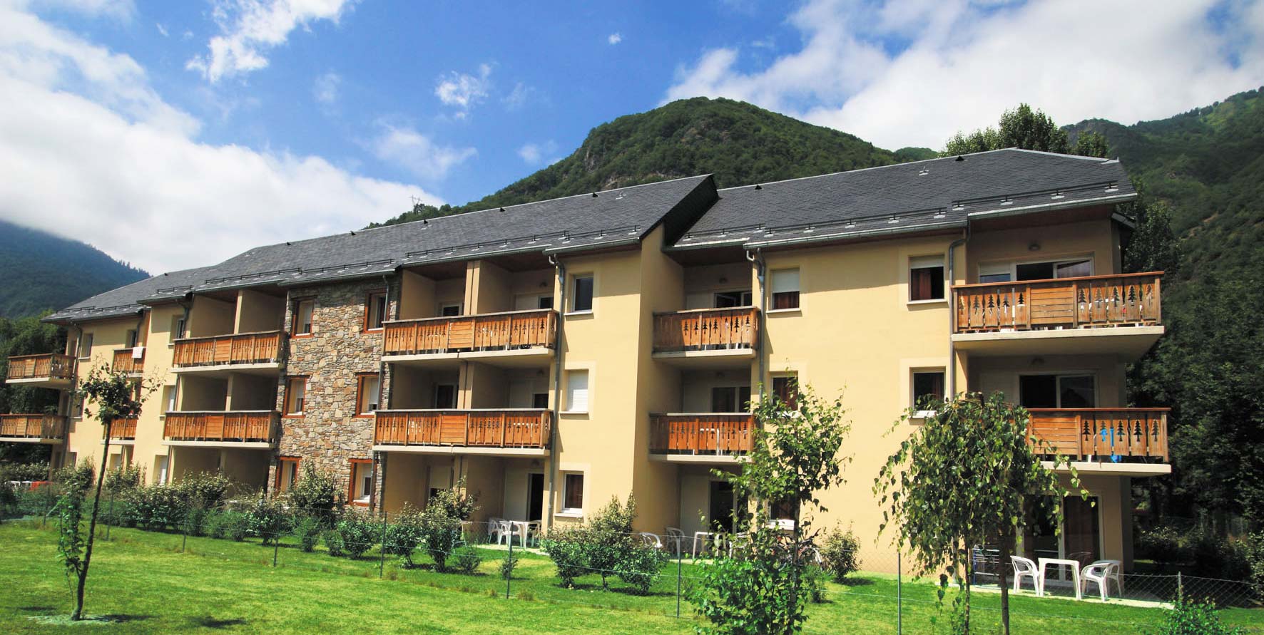 LAGRANGE VACANCES : LES PICS D'ARAN
