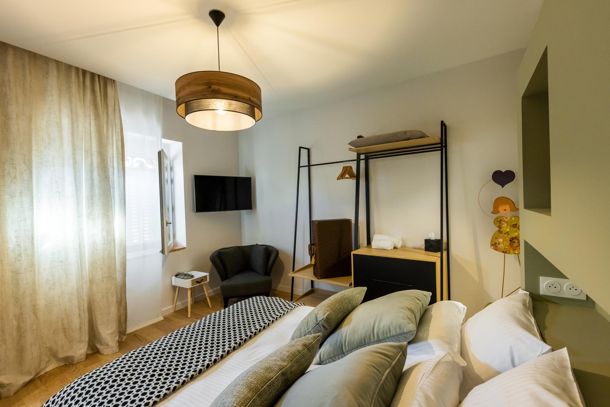 LE NID DES MERVILLE - CHAMBRE D'HOTES, chambre d'hôtes à Castanet-Tolosan
